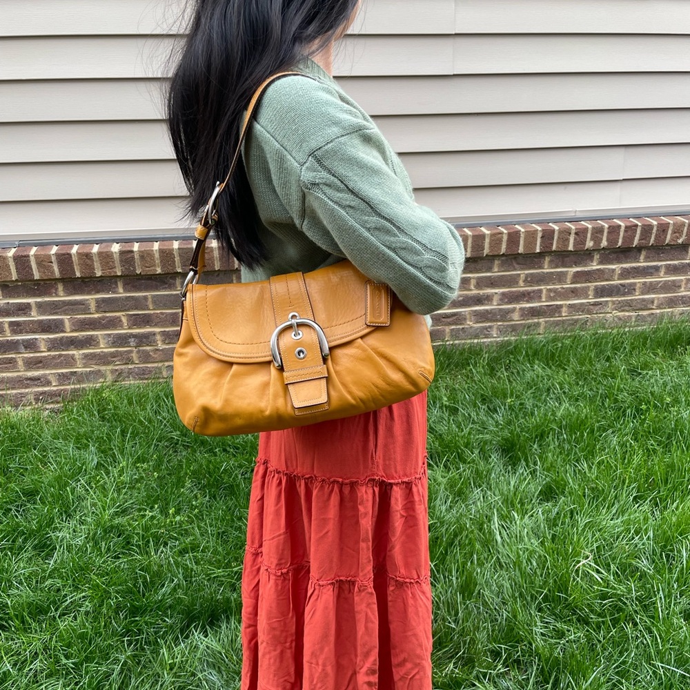 Vintage Coach Soho Y2K yellow shoulder bag